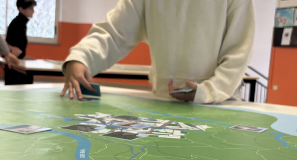 bambina-tappeto-gioco